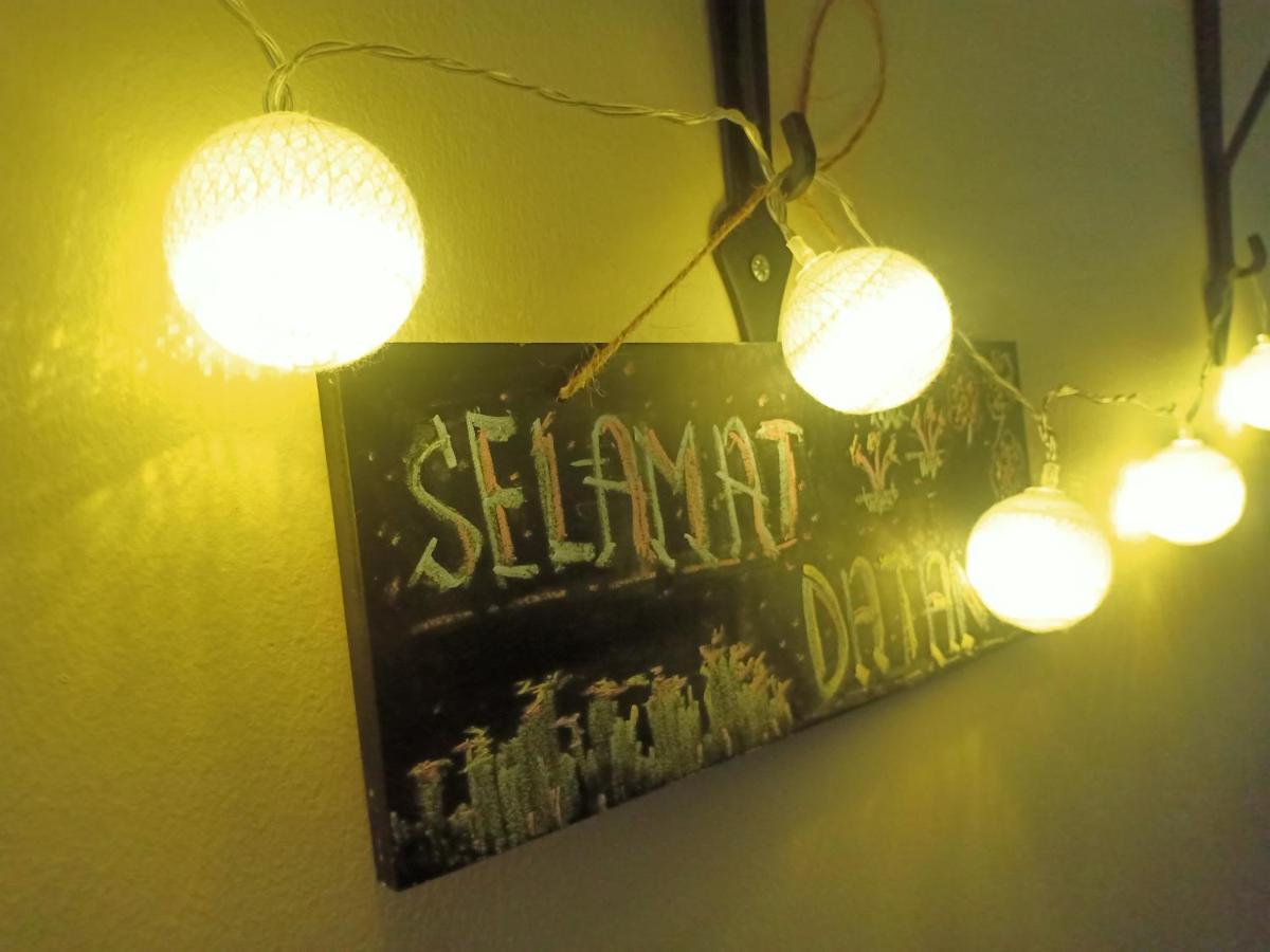 Kh Homestay Comfy N Calm เซอรีมันจุง ภายนอก รูปภาพ