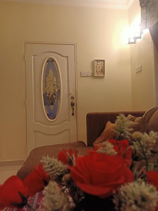 Kh Homestay Comfy N Calm เซอรีมันจุง ภายนอก รูปภาพ